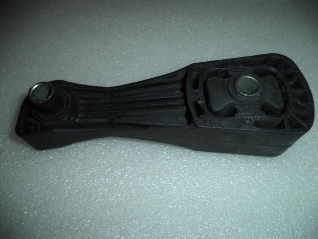 MOTOR TAKOZU KANGOO / EXPRESS 12