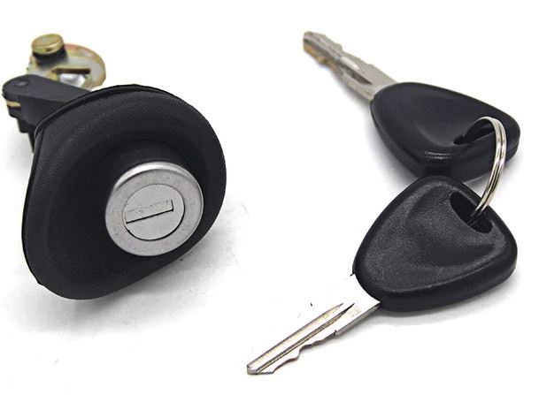 Bagaj Kilidi Anahtarlı (Dacia Logan 14, 15, 16, Twingo)
