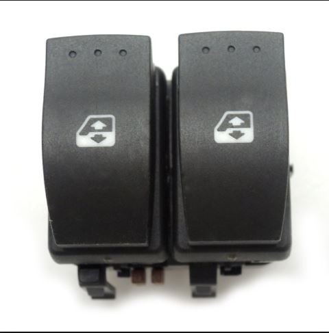 CAM ACMA DUGMESI ON  SAG MEGANE II