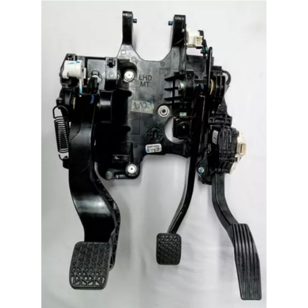 Chevrolet Aveo T300 Pedal Grubu (Debriyaj, Fren, Gaz) Komple GM Orijinal 42344393 - 94550658